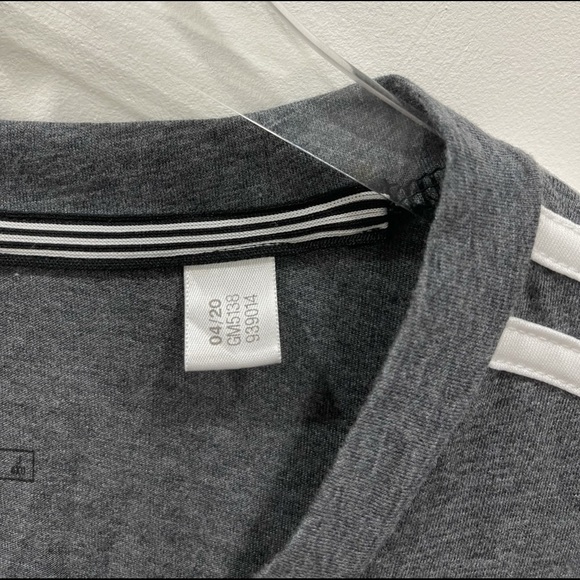 Adidas Aeroready Short Sleeve Three Stripe Tee XL - Picture 3 of 8